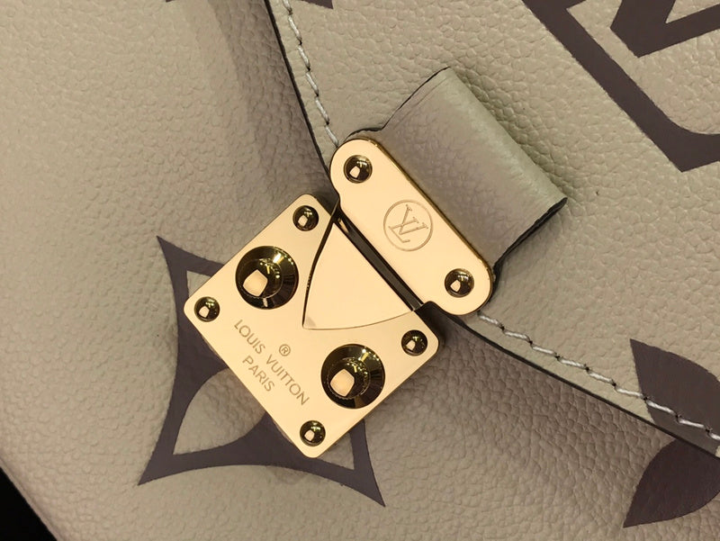 Fan Fashion Lu-Vi bags - 17633