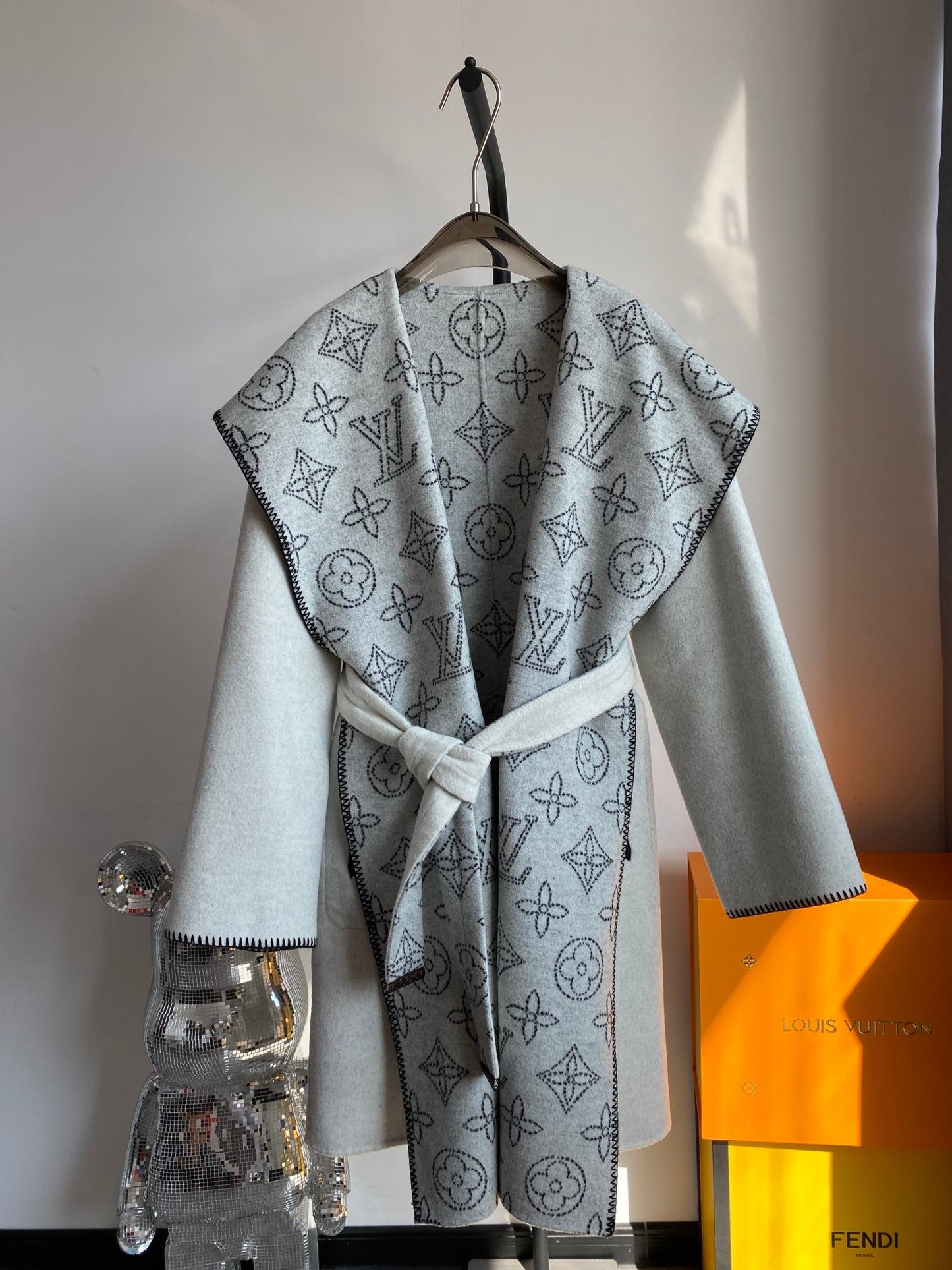 Luxury Louis Vuitton  Wrap Coat 029