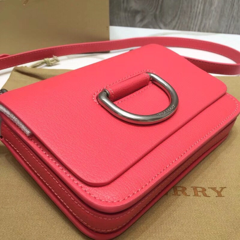 Burberry Bags - Bagsattire   458