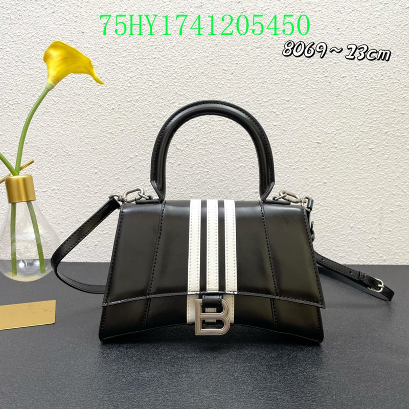 Amelia - BGA Bags - 1942