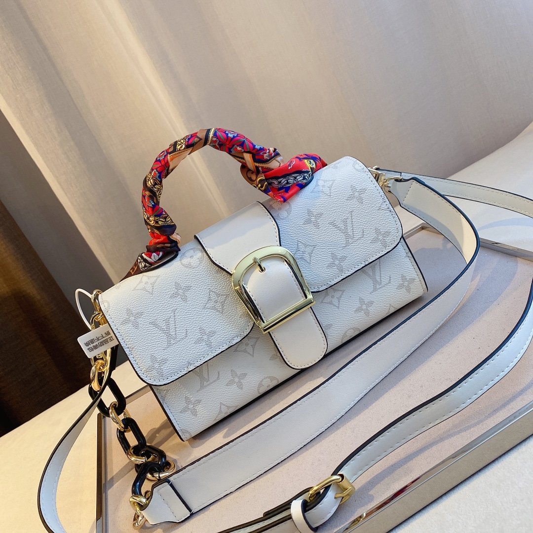 Luxury Handbags Louis Vuitton 090