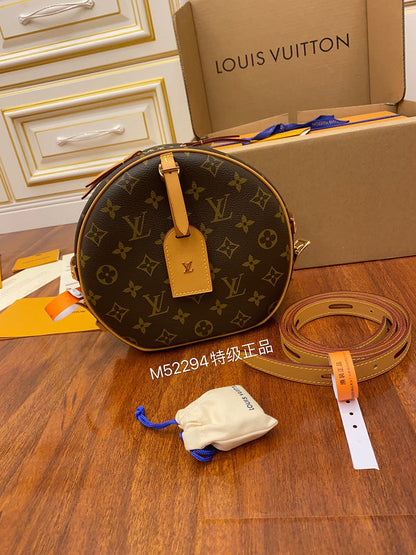 Fan Fashion Lu-Vi Bags - 16708