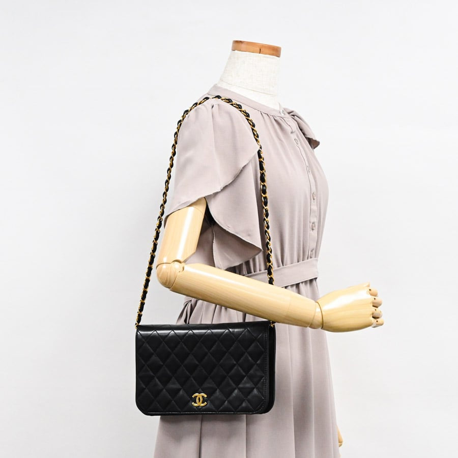 Chanel Chain Shoulder Bag Lambskin Black