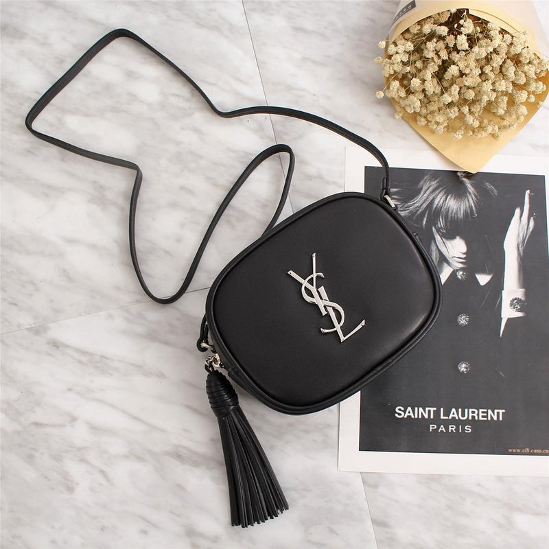 Amelia - YSL Bag - 2556