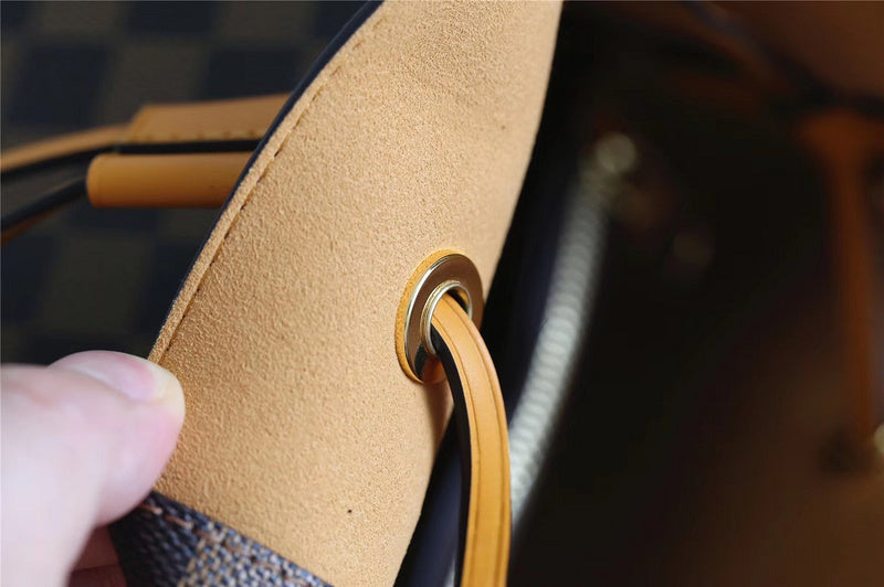 Fan Fashion Lu-Vi bags - 8577