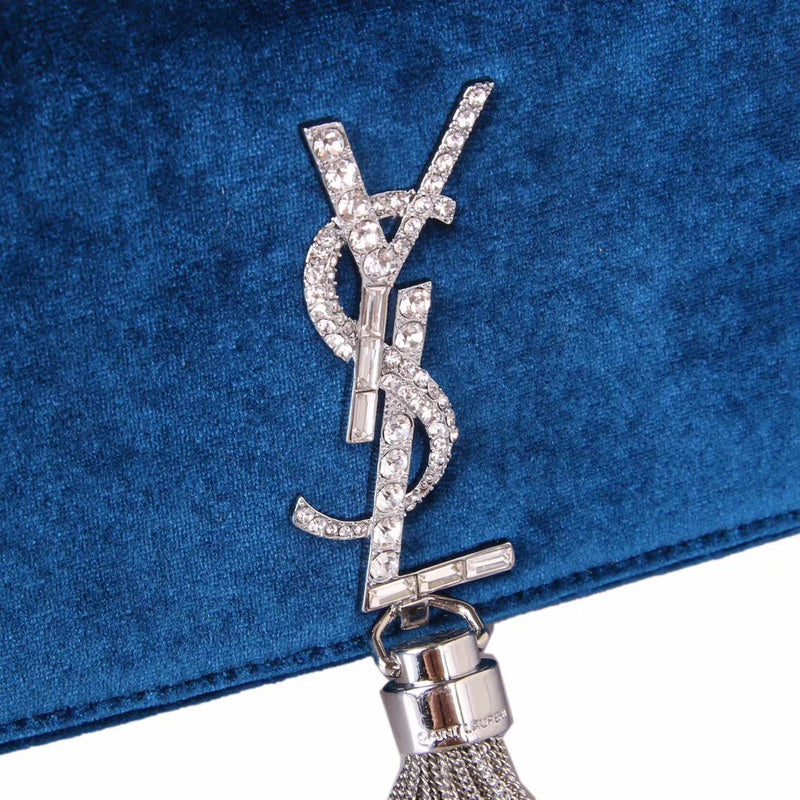 Amelia - YSL Bag - 3885