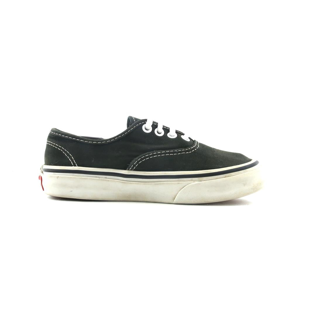 VANS AUTHENTIC