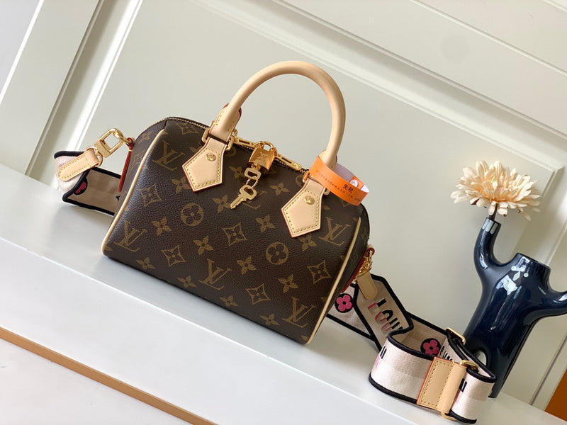 Amelia's Bag Gallery - LOV Bags - 854