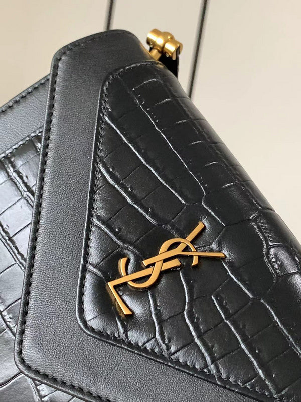Amelia - YSL Bag - 4197