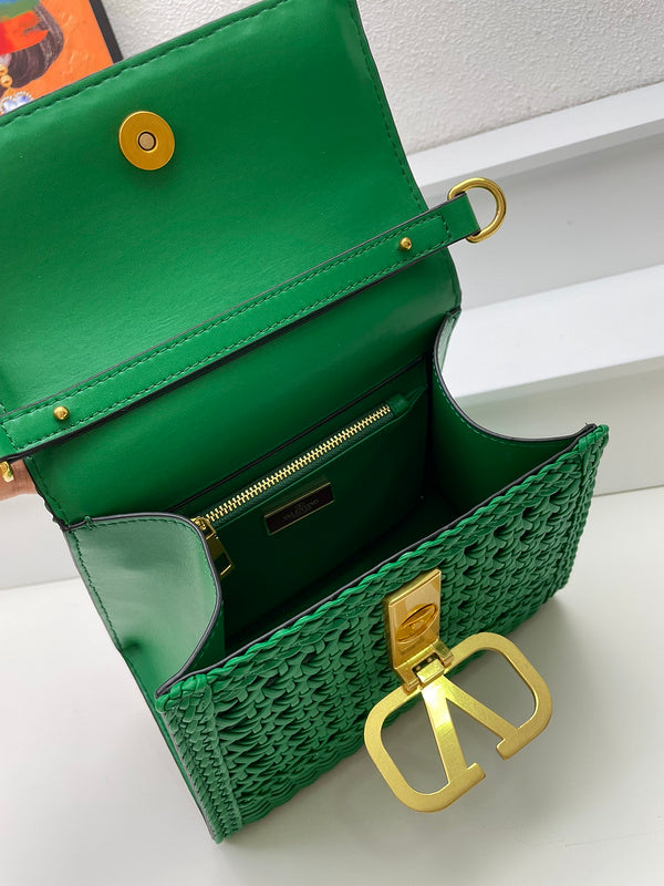 Amelia's Bag Gallery - VEL Bags - 172
