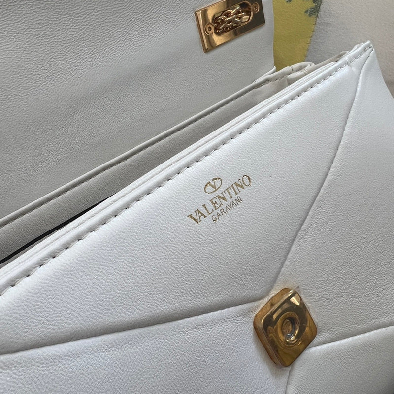 Amelia's Bag Gallery - VEL Bags - 476