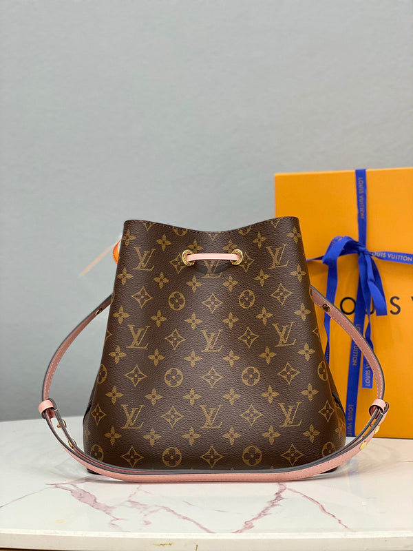 Fan Fashion Lu-Vi bags - 17605
