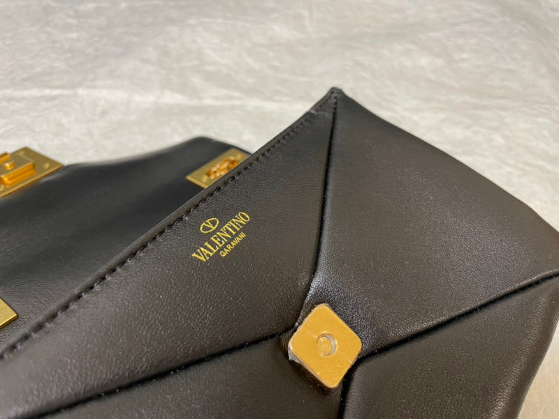 Amelia's Bag Gallery - VEL Bags - 1195