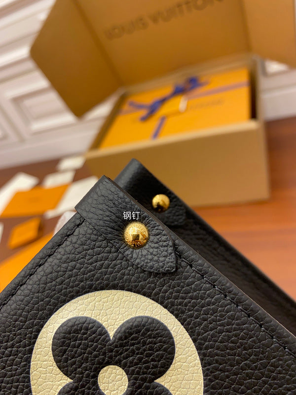 Amelia's Bag Gallery - LOV Bags - 1002