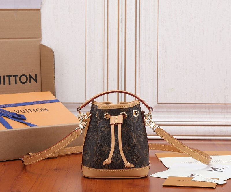 Fan Fashion Lu-Vi Bags - 16805