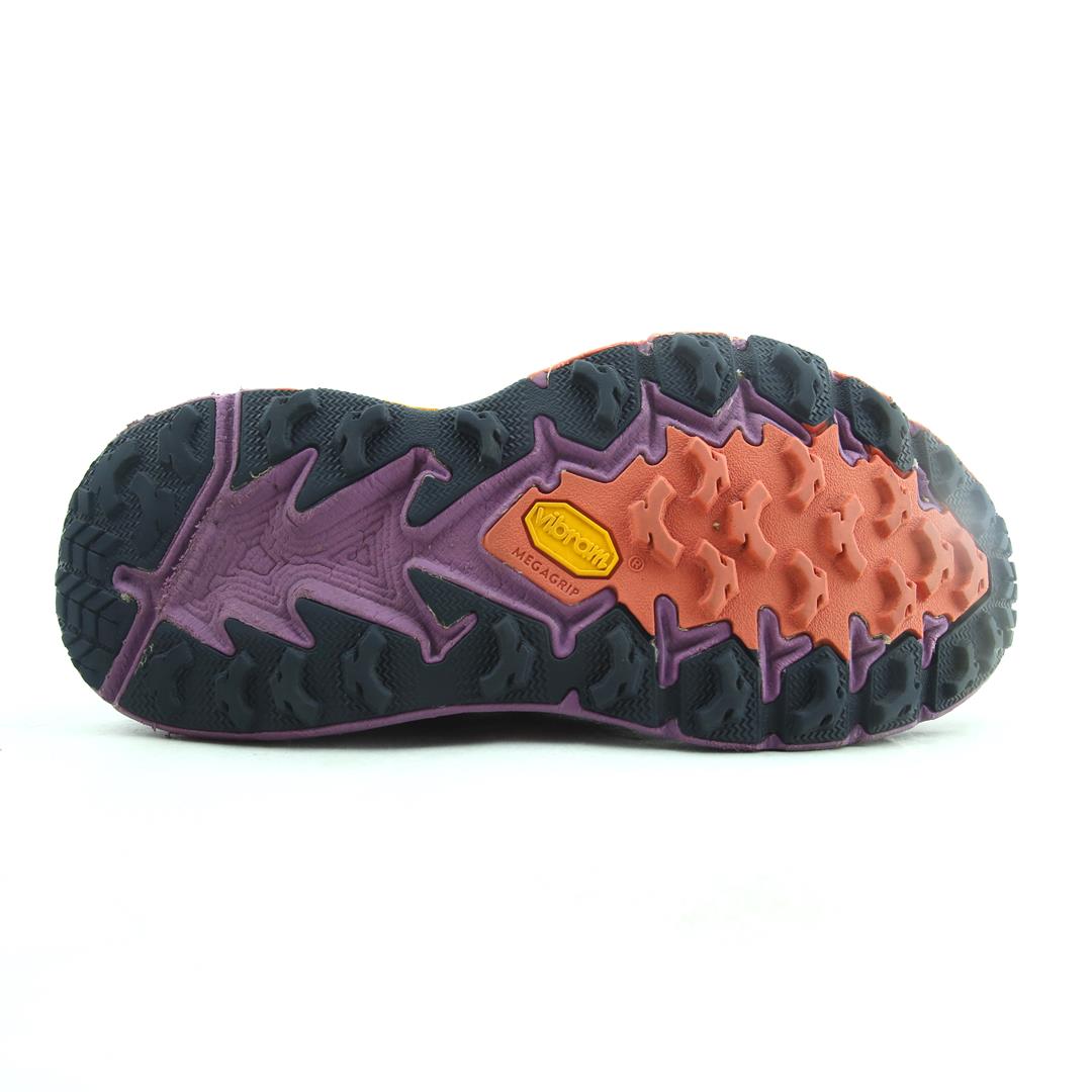 HOKA ONE ONE SPEEDGOAT 4