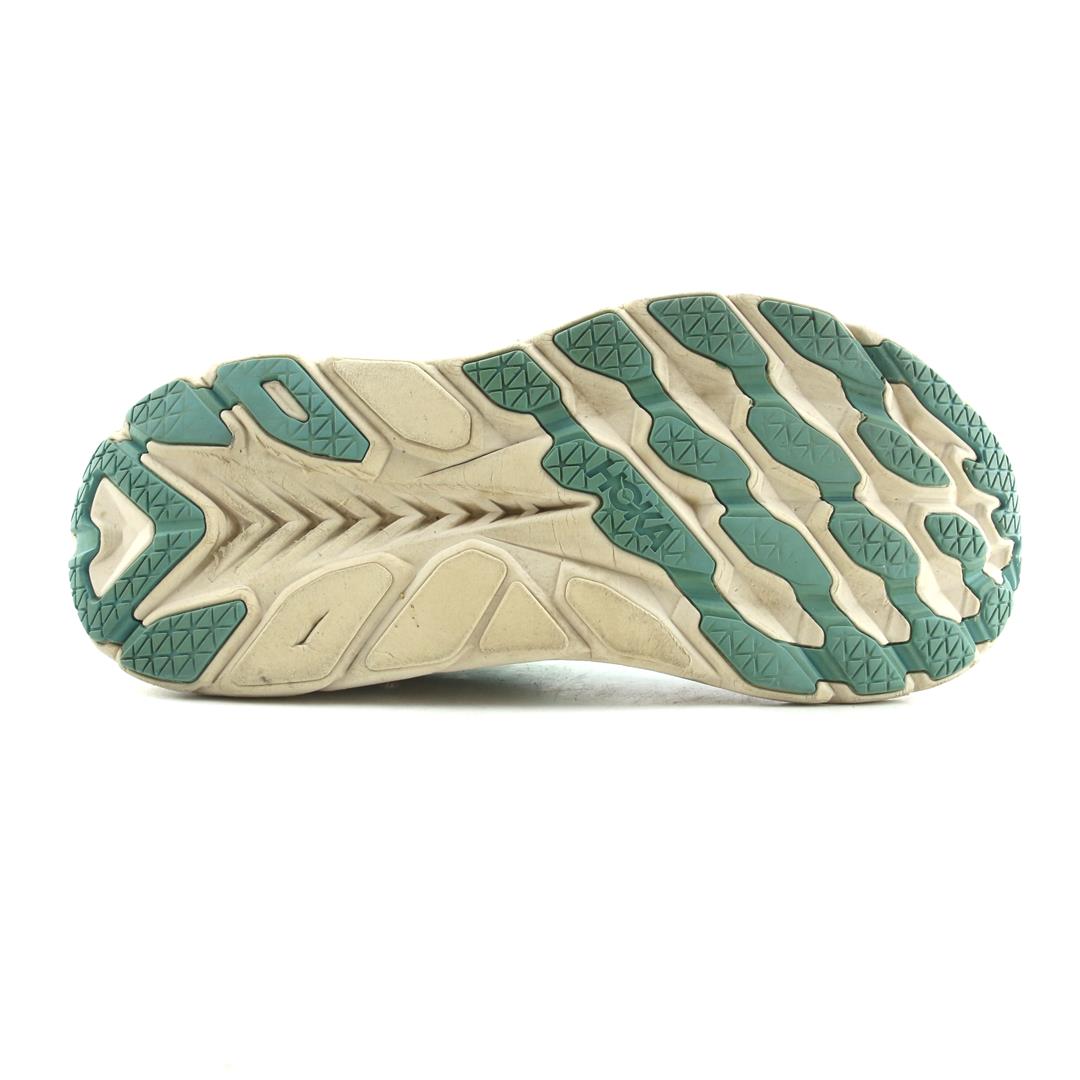 HOKA ONE ONE CLIFTON 8