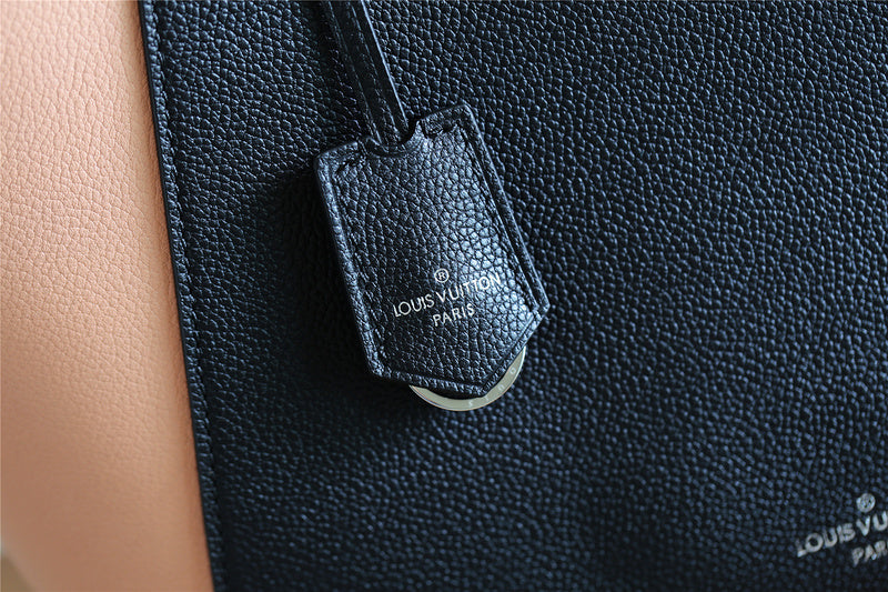 Fan Fashion Lu-Vi bags - 8242
