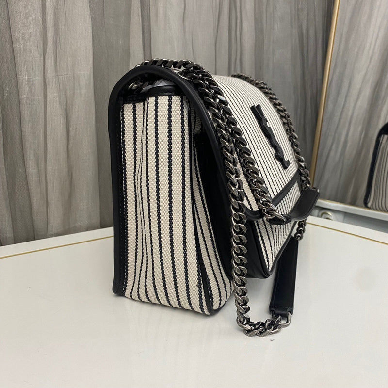 Amelia - YSL Bag - 3658