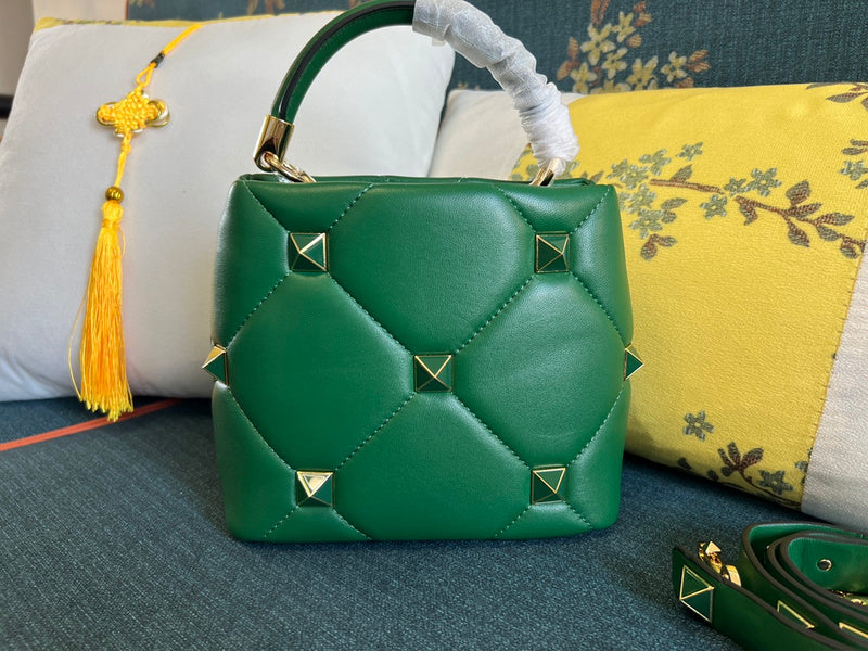 VAL LUXURY BAGS - FOR FASHION LOVERS  AFFORDABLE LUXURY BAGS- 1055