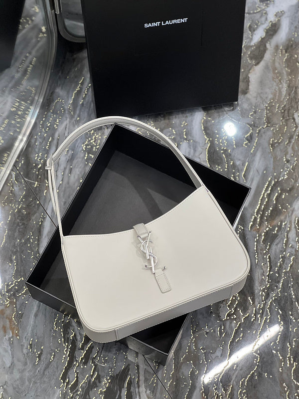 Amelia - YSL Bag - 2485