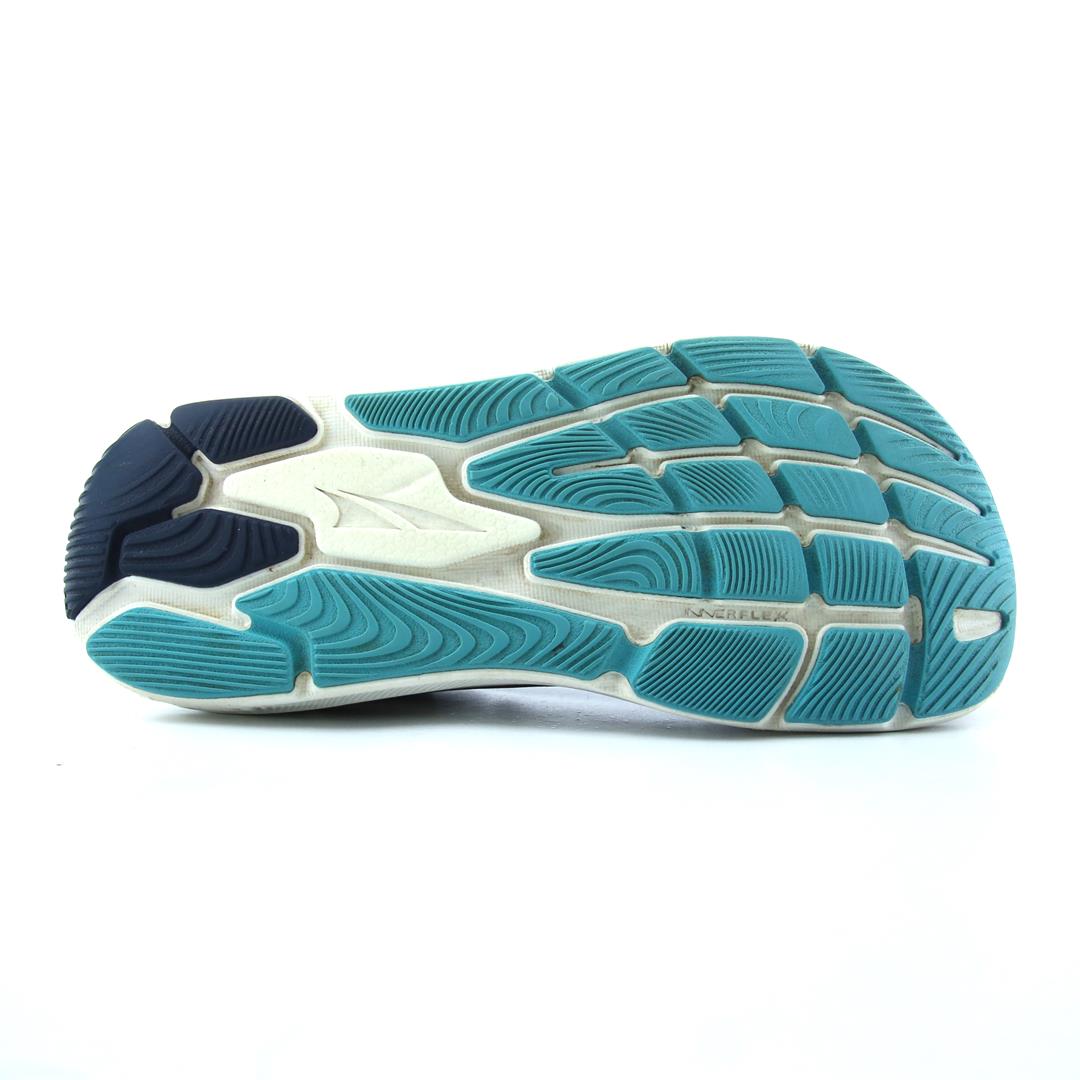 ALTRA PARADIGM 6