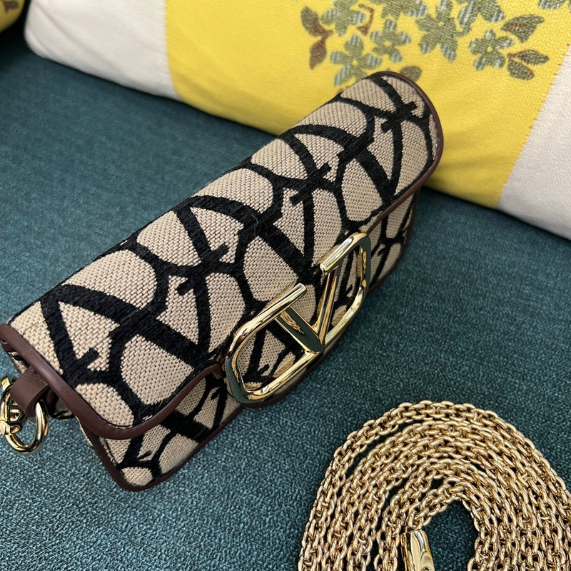 Amelia's Bag Gallery - VEL Bags - 419