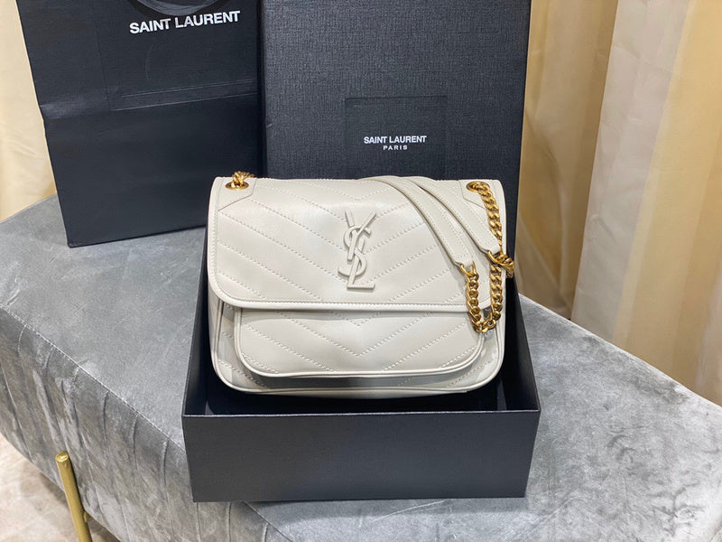 Amelia - YSL Bag - 4044