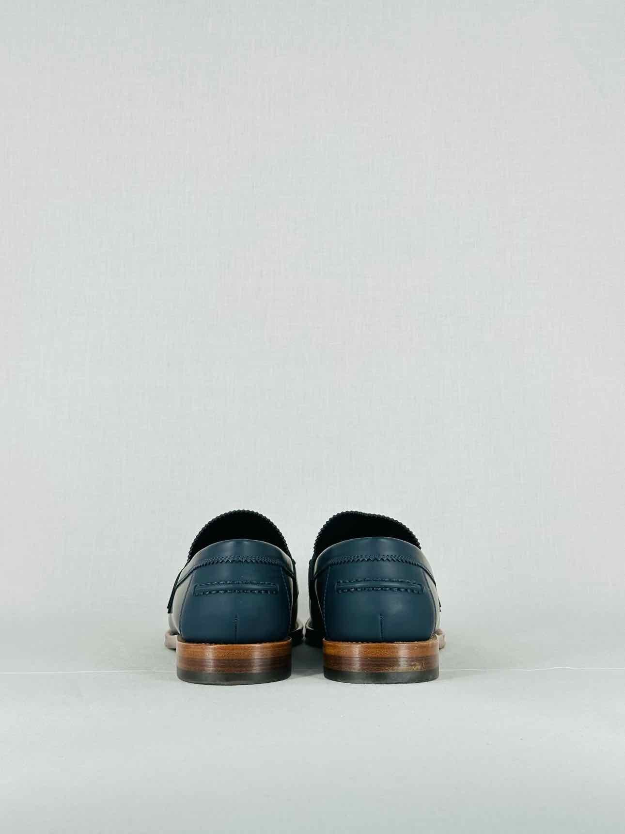 LOUIS VUITTON Navy Blue Size EU 42 Loafers