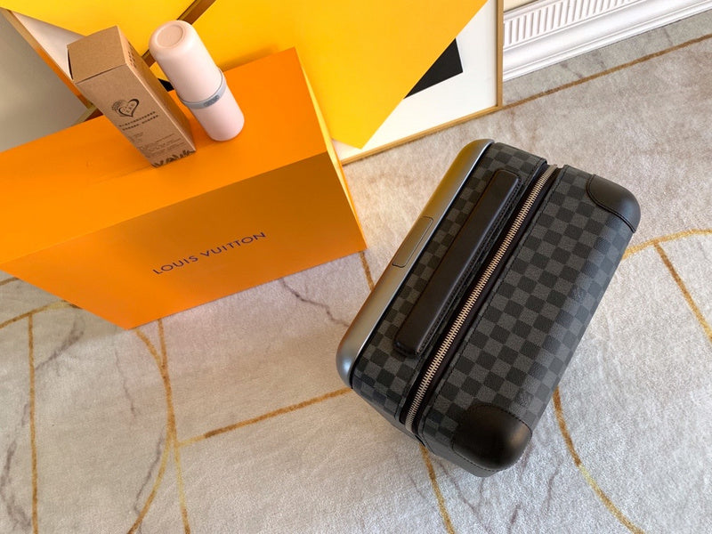 Fan Fashion Lu-Vi bags - 11405