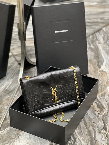 Amelia - YSL Bag - 3782
