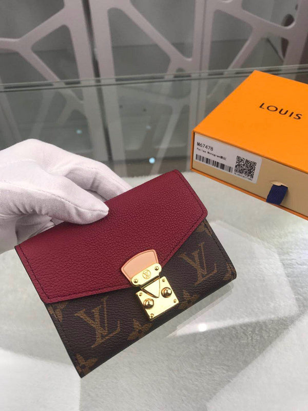 Fan Fashion Lu-Vi bags - 9120