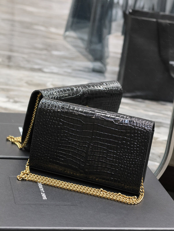Amelia - YSL Bag - 1817