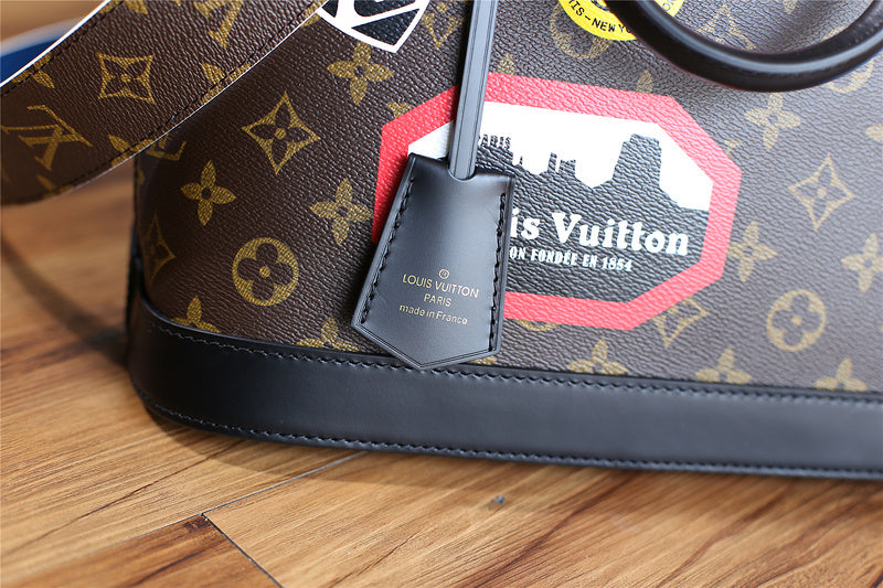 Fan Fashion Lu-Vi bags - 8261