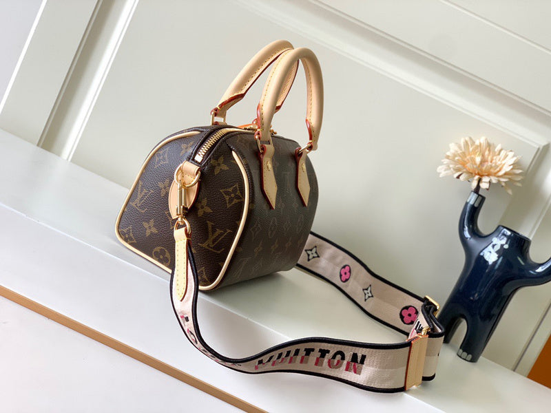 Amelia's Bag Gallery - LOV Bags - 854