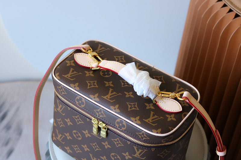 Fan Fashion Lu-Vi Bags - 16980