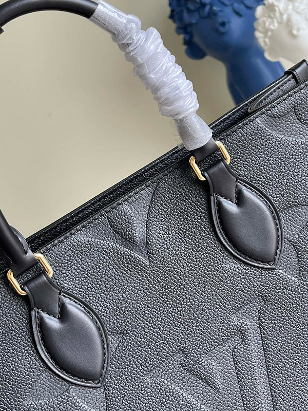 Fan Fashion Lu-Vi bags - 17162