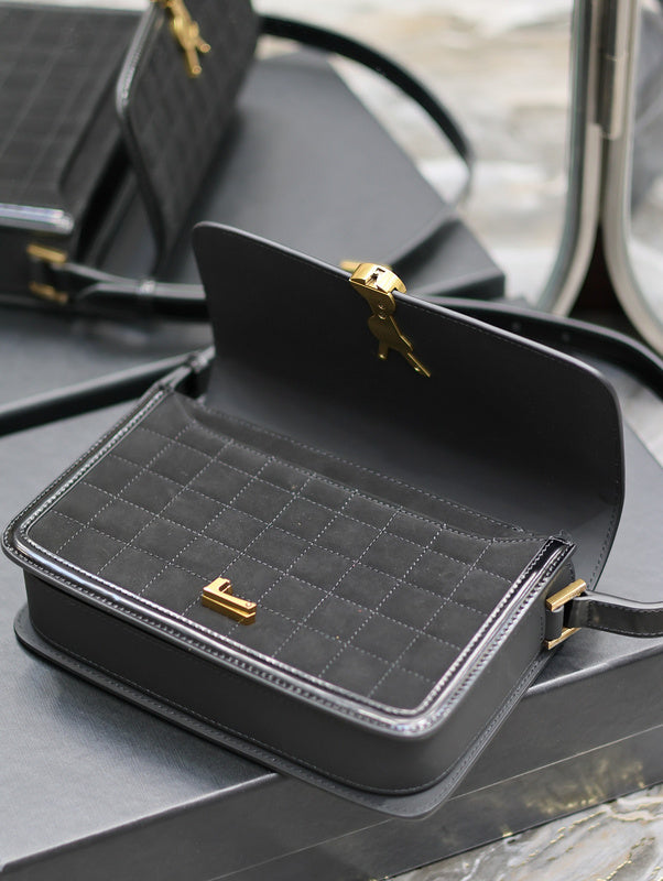 Amelia - YSL Bag - 4006