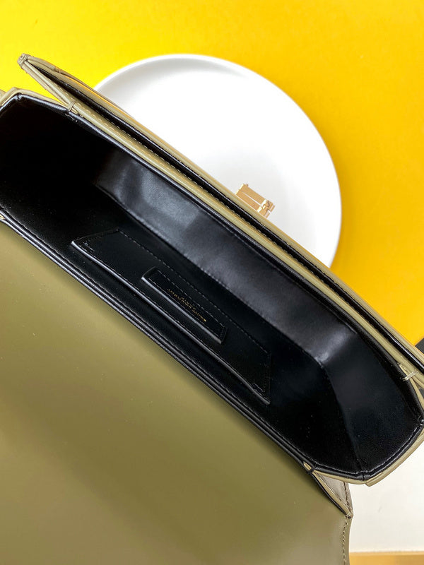 Amelia - YSL Bag - 4110