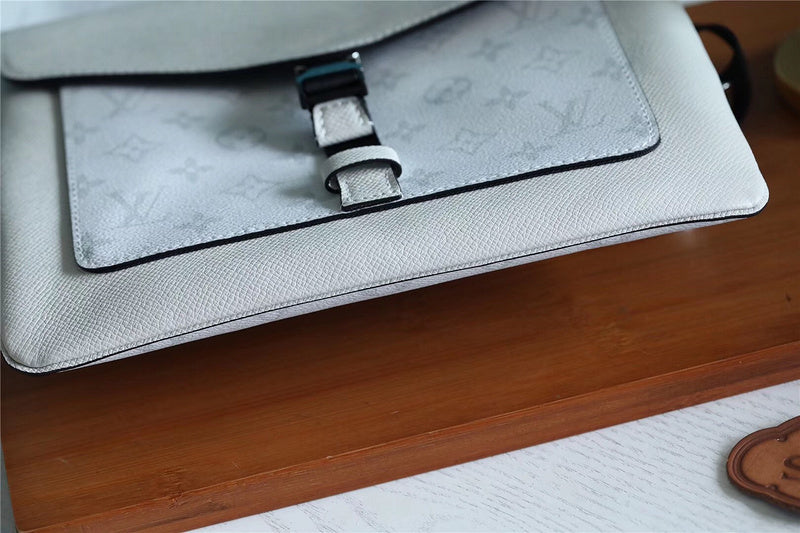 Fashion Lu-Vi bags - 3280