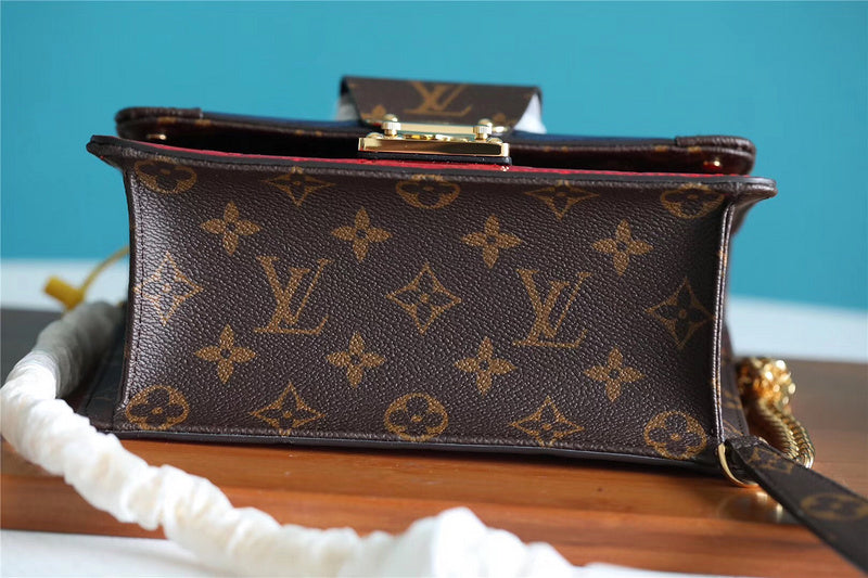 Fan Fashion Lu-Vi bags - 8682