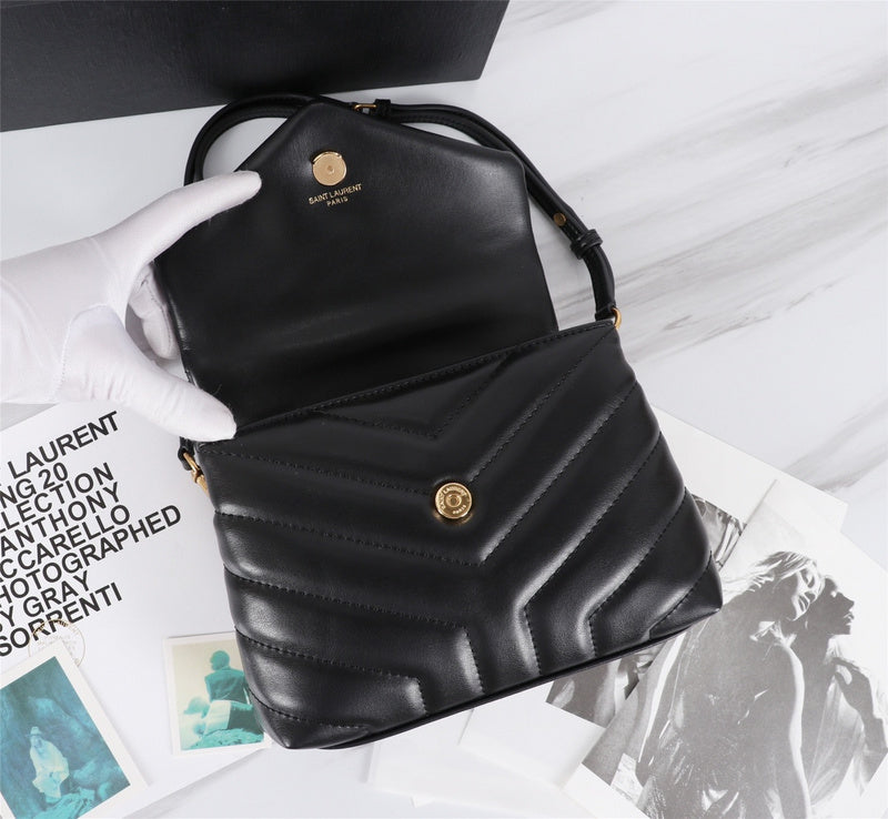 Amelia - YSL Bag - 2402