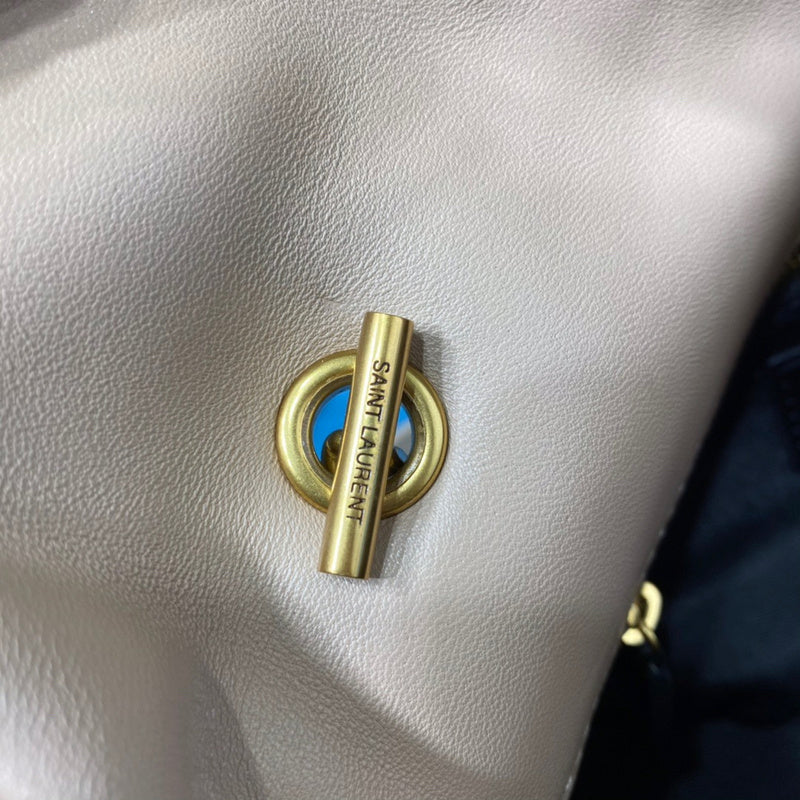 Amelia - YSL Bag - 2112