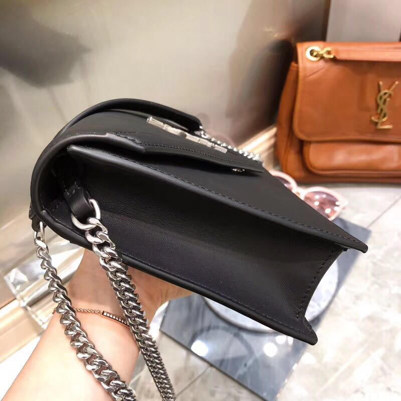 Amelia - YSL Bag - 2553