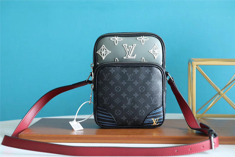 Fan Fashion Lu-Vi bags - 10382