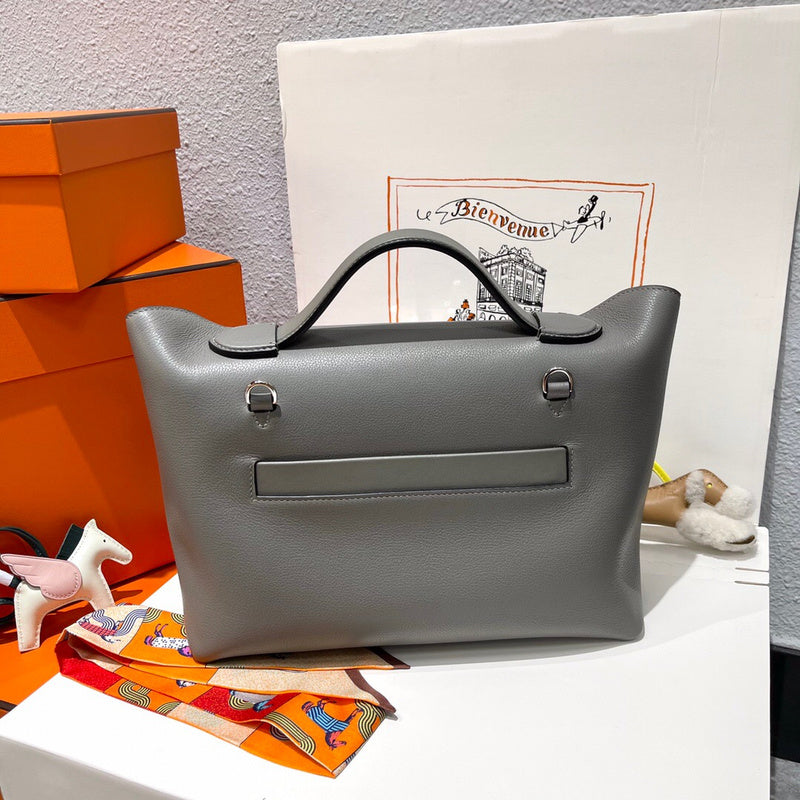 Amelia - HMS Bags - 1704