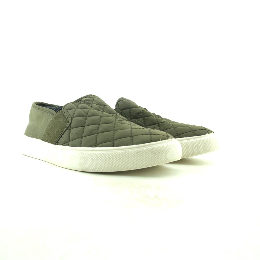 STEVE MADDEN .
