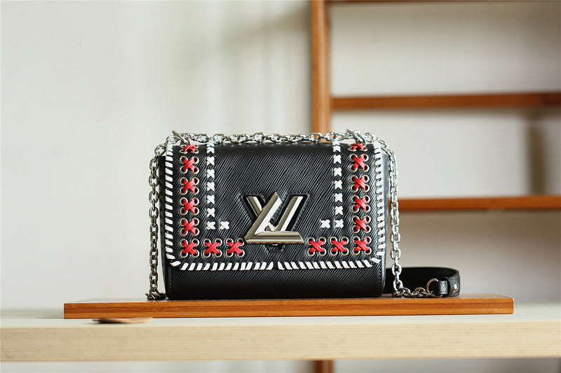 Fan Fashion Lu-Vi bags - 8497