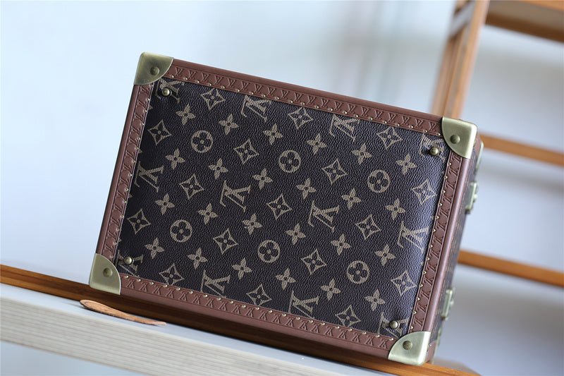 Fan Fashion Lu-Vi bags - 9512
