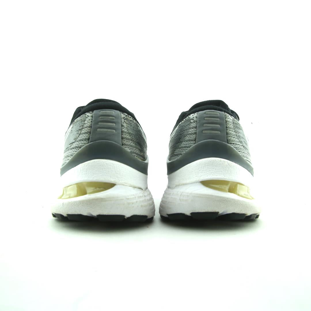 ASICS GEL KAYANO 28